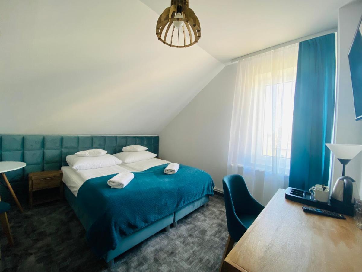 Mikolajek Hotell Jarosławiec Exteriör bild