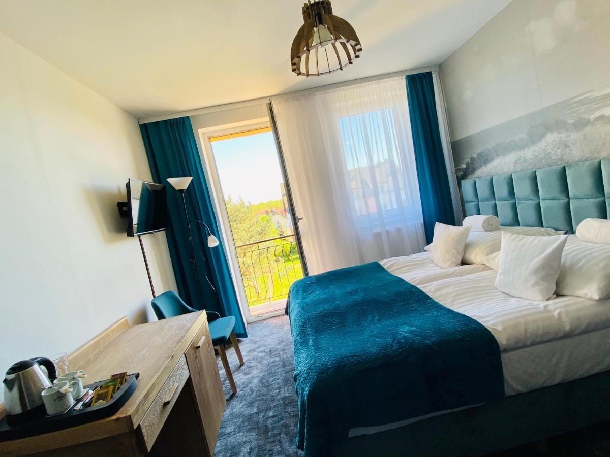 Mikolajek Hotell Jarosławiec Exteriör bild